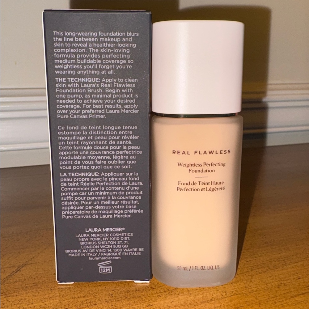 Laura Mercier Real Flawless Weightless Perfecting Foundation 2N1 Cashew NIB - Picture 2 of 3
